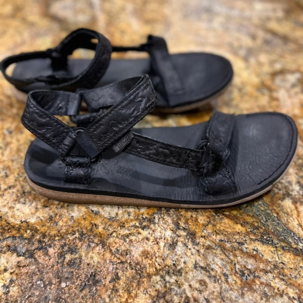 Mens Leather Teva sz 11